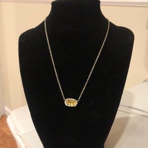 Kendra Scott necklace